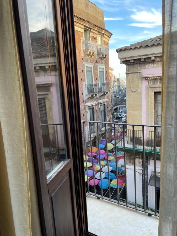 Апартаменты Catania Duomo Shine Экстерьер фото